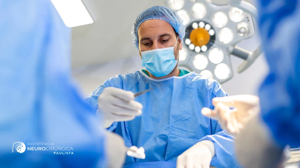 Clipagem microcirúrgica de aneurismas cerebrais: quando ainda é a melhor opção frente às técnicas endovasculares