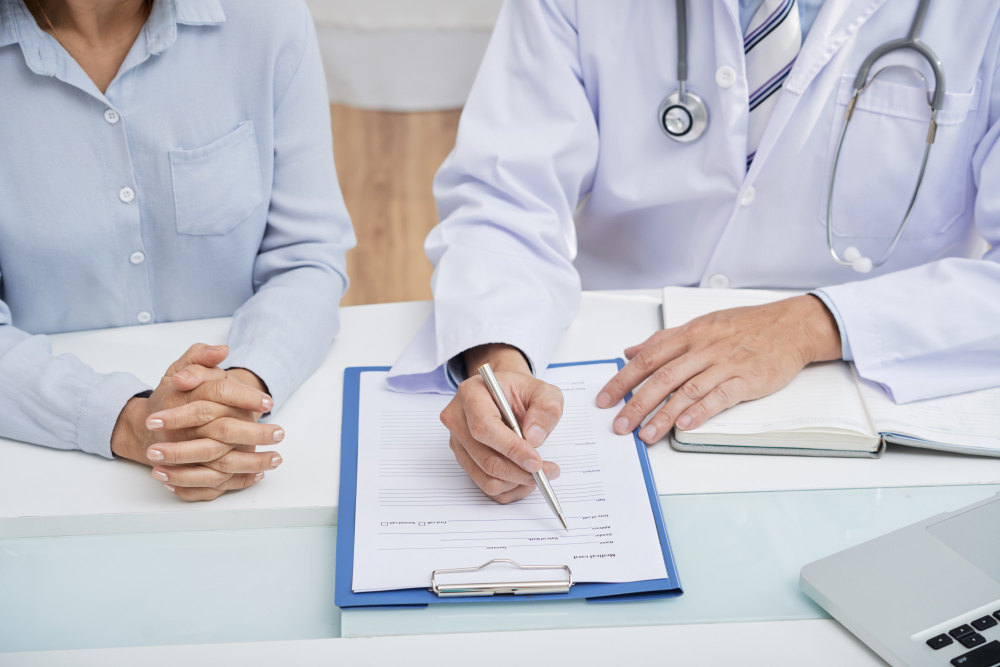 Segunda opinião médica: quando ela muda a conduta e quando apenas confirma o diagnóstico